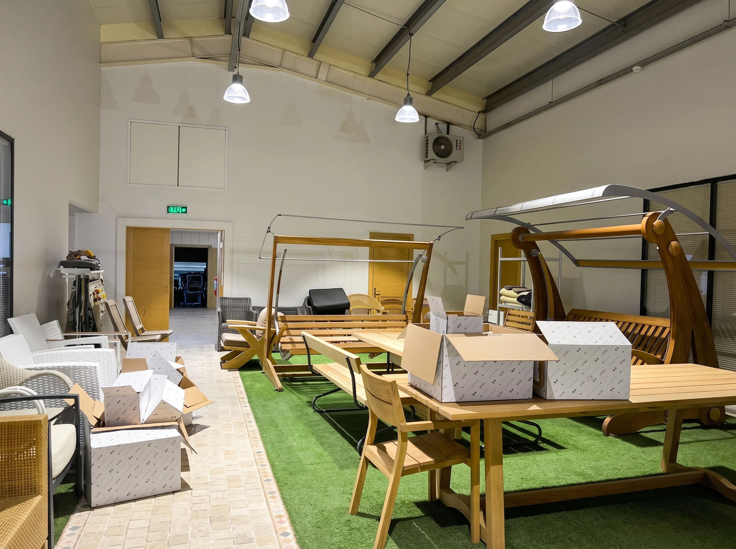 Showroom Bahçe ve Teras Mobilyaları Koleksiyonu